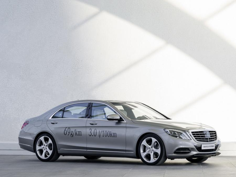  Mercedes-Benz S500 Plug-In Hybrid 2013 года  (фото 2 из 67)